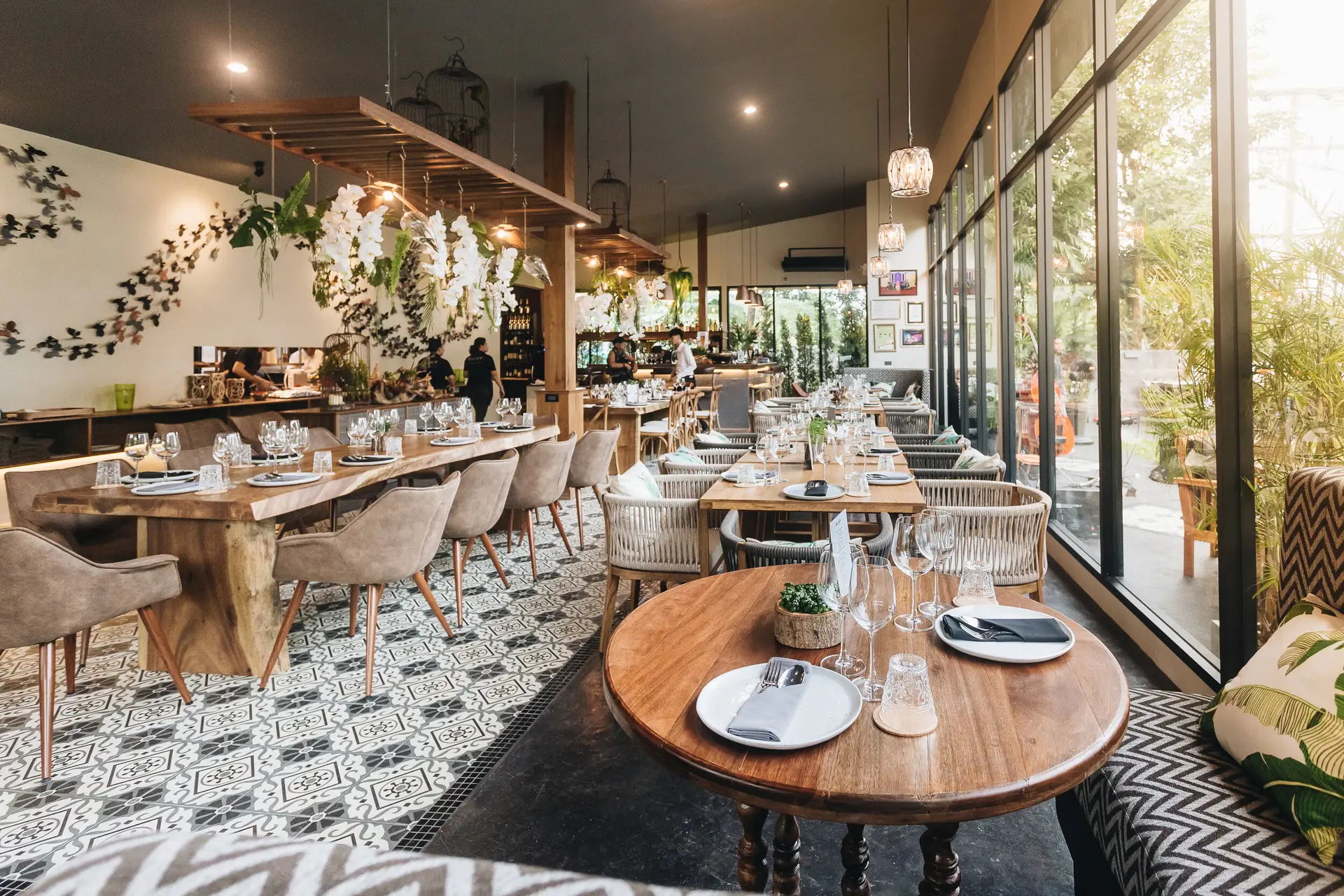 Discover 7 of The Best Fine Dining Restaurants in Phuket 6 Fine Dining Restaurants in Phuket