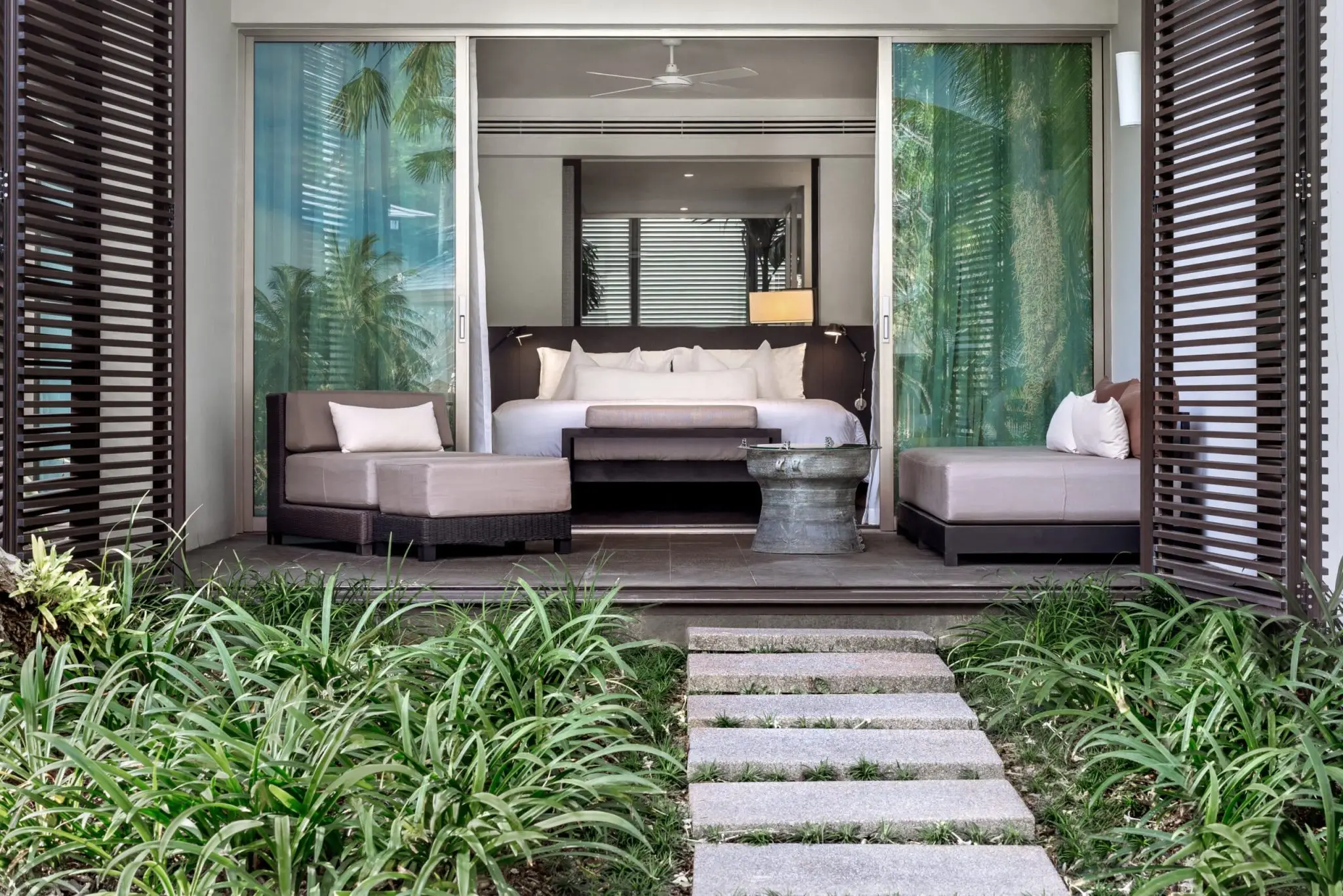 3 Bedroom Palm Suite 1 PALM PREMIUM 1 scaled 1 2048x1366 2