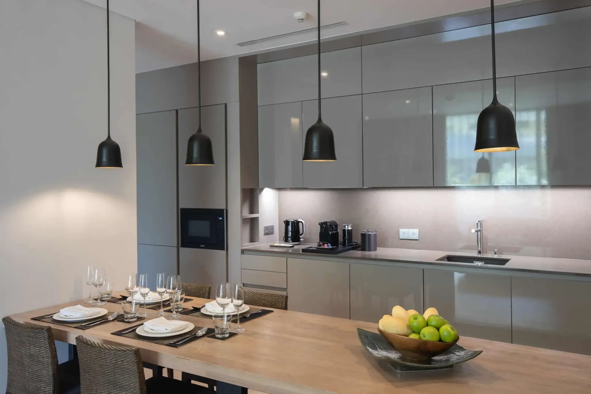 Azure Family Suite 5 image 2048x1366 1