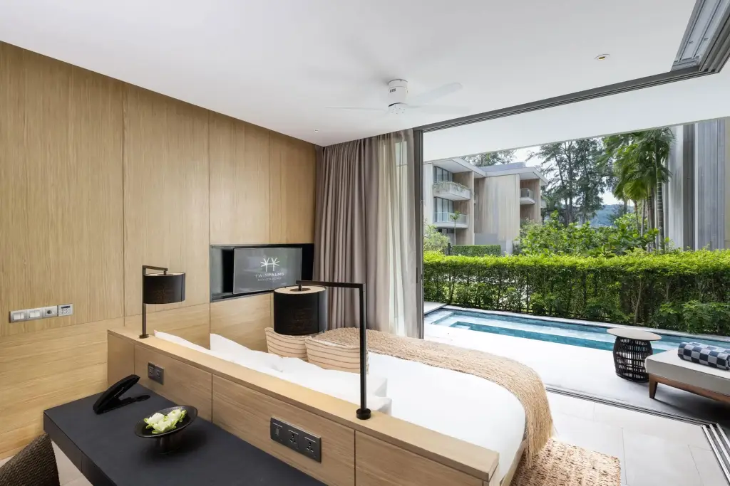 Grand Azure Pool Suite 2 image 59 1024x683 1
