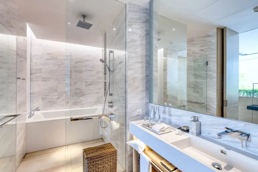 Grand Azure Pool Suite 3 image 60 1024x683 1