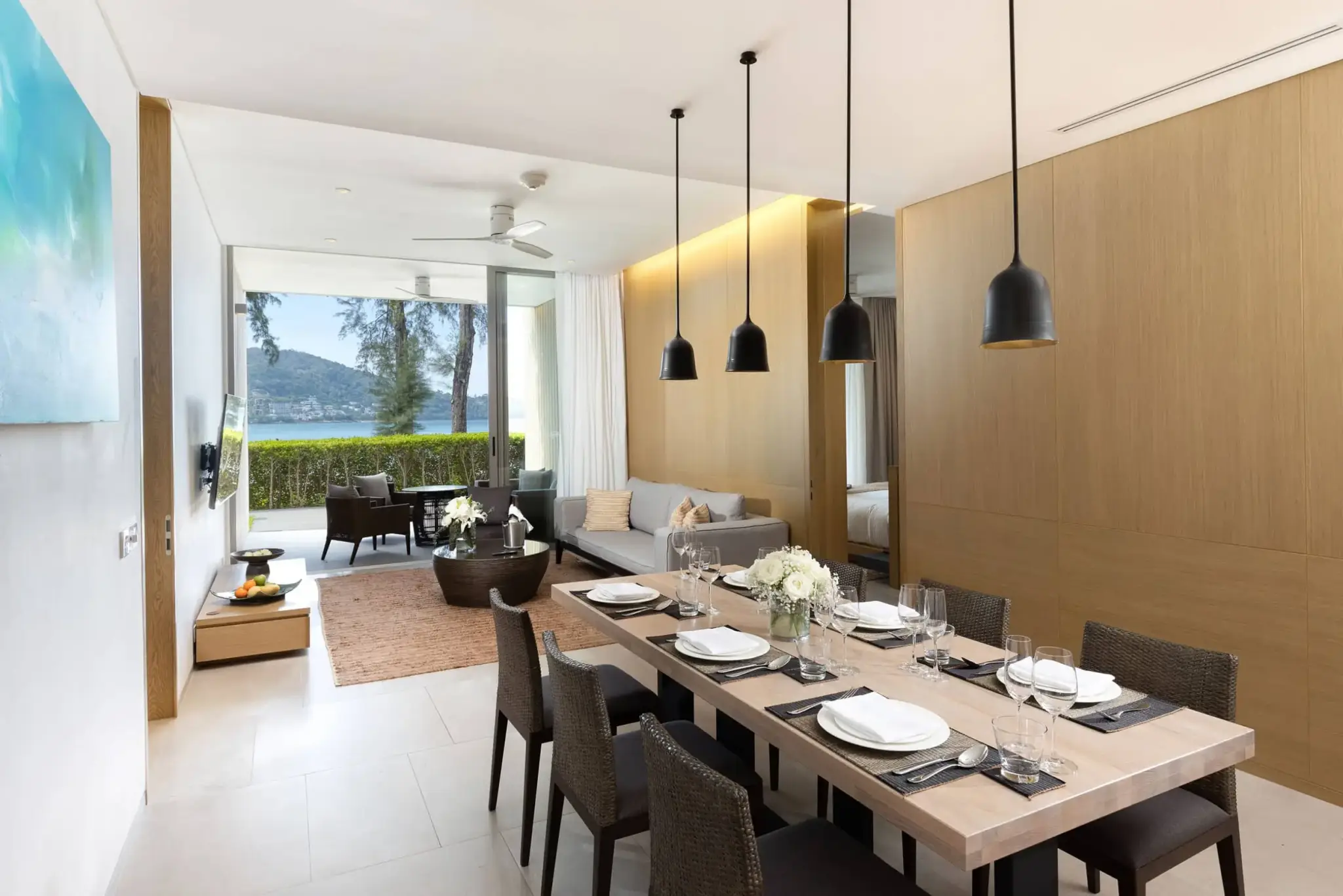 2 Bedroom Grand Azure Seafront Pool Suite 1 image 66 2048x1366 1