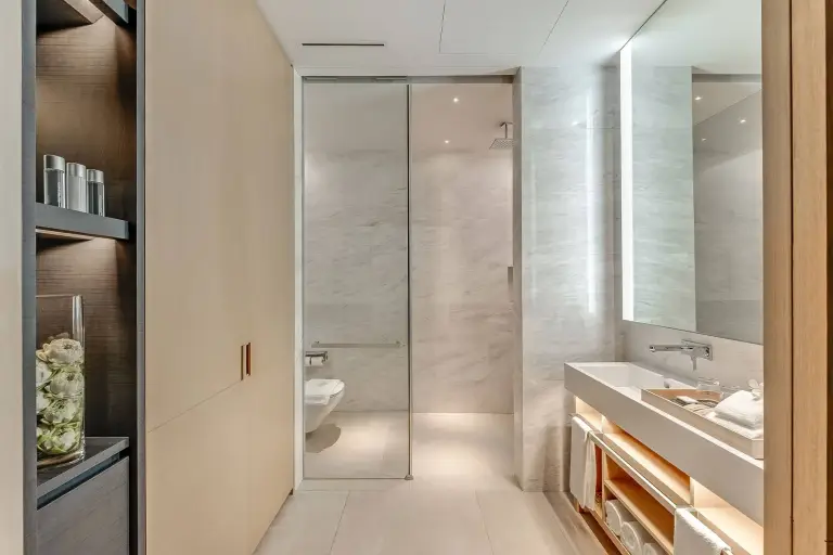 Grand Azure Suite 3 image 75 768x512 1